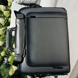 New,WT Tumi leather Hannower Slim Briefcase